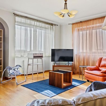 125 Sqm Family Friendly With Kids Room Bukarest Exterior foto