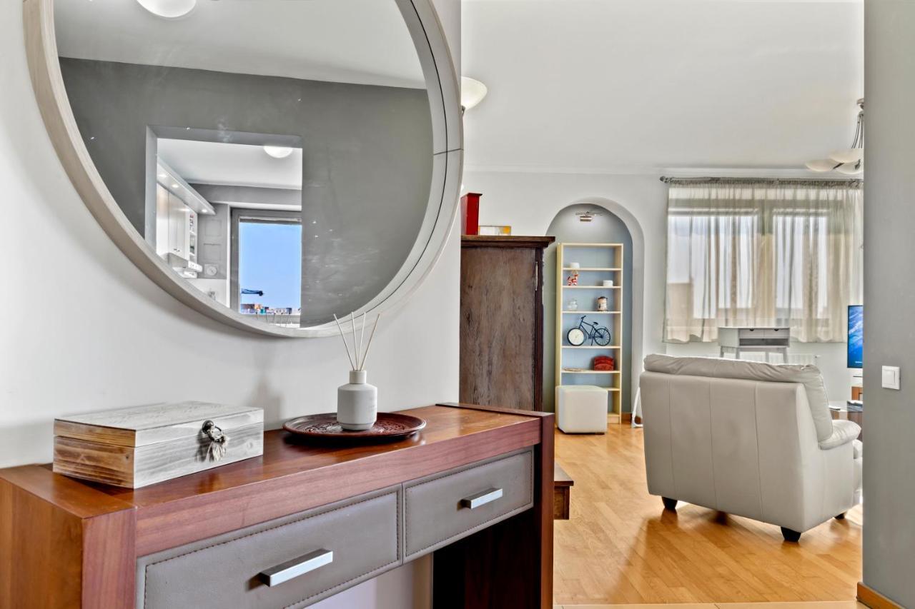 125 Sqm Family Friendly With Kids Room Bukarest Exterior foto