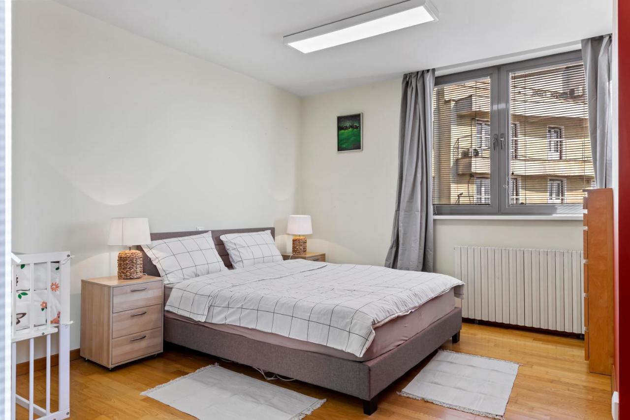 125 Sqm Family Friendly With Kids Room Bukarest Exterior foto
