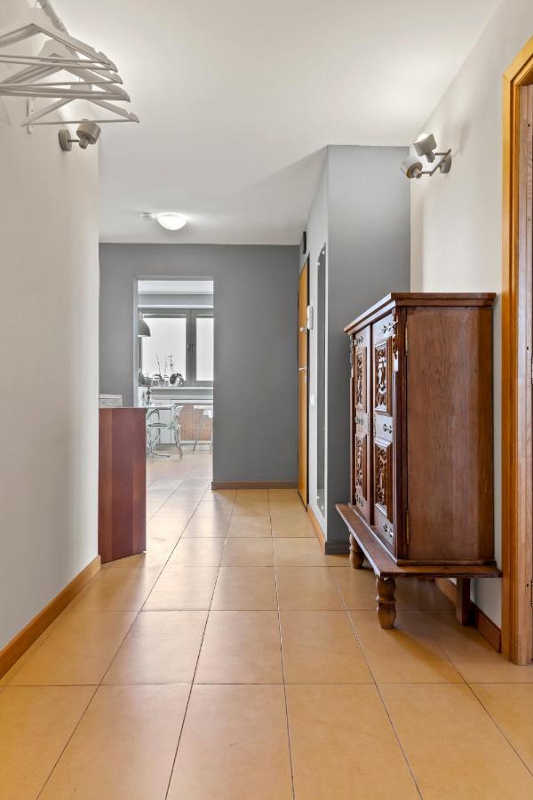 125 Sqm Family Friendly With Kids Room Bukarest Exterior foto